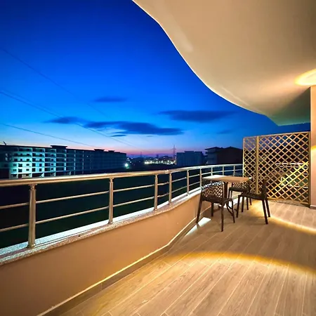 Anil Luxury * Golem (Tirana)